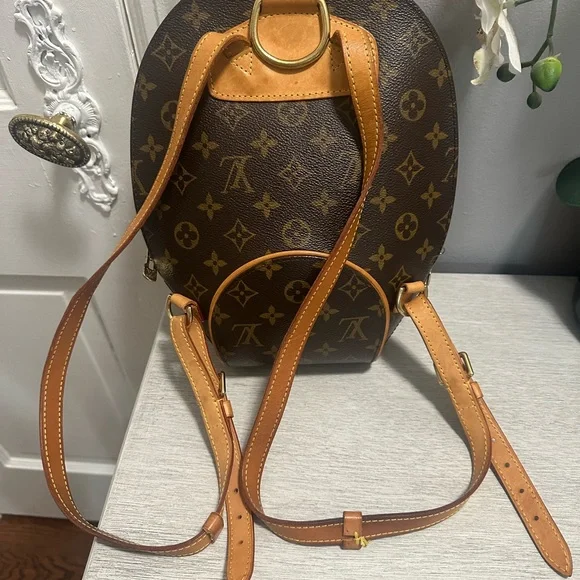 Louis Vuitton Brown and Tan Monogram Backpack - Picture 2 of 5